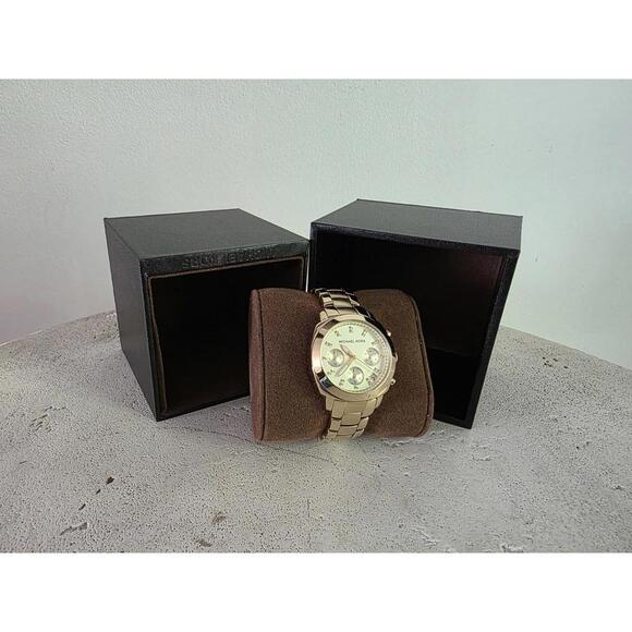 Michael Kors Women's Watch MK5132 - Picture 1 of 4